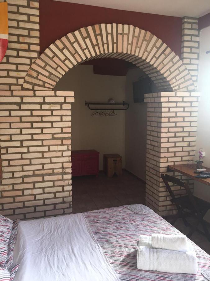 Pousada Al Castello Di Giulietta E Romeo Pirenópolis Buitenkant foto