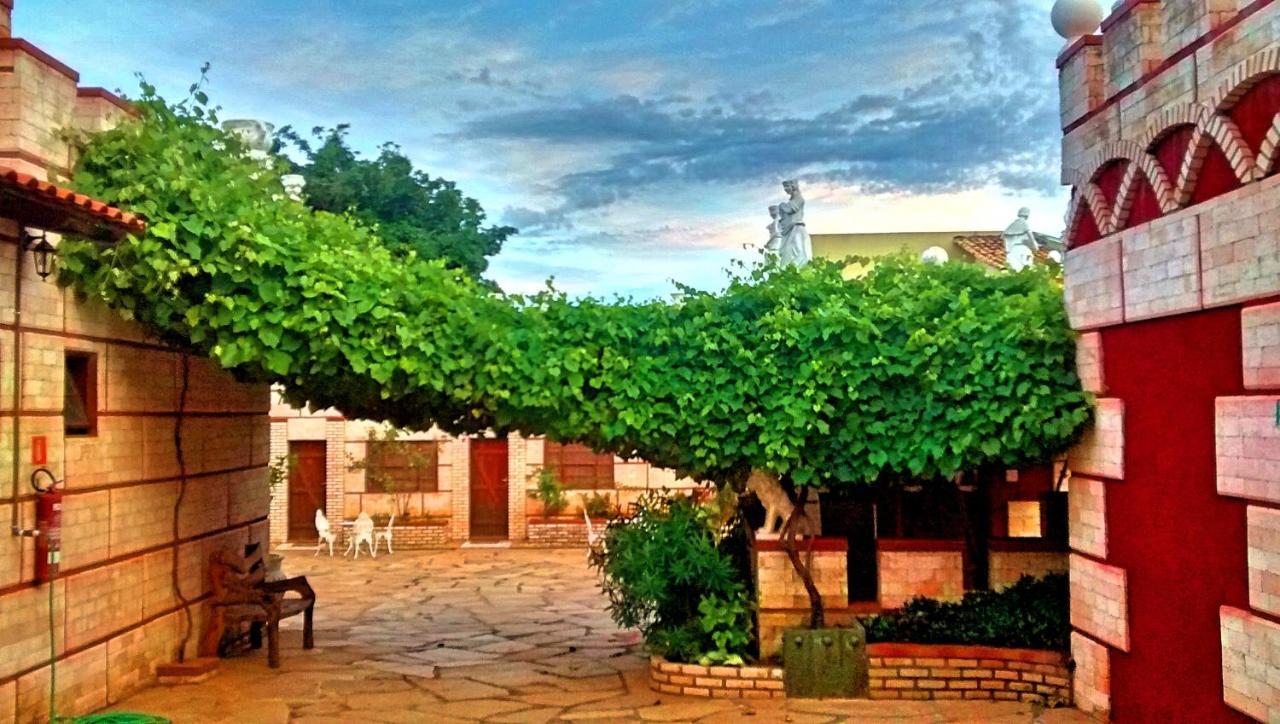 Pousada Al Castello Di Giulietta E Romeo Pirenópolis Buitenkant foto